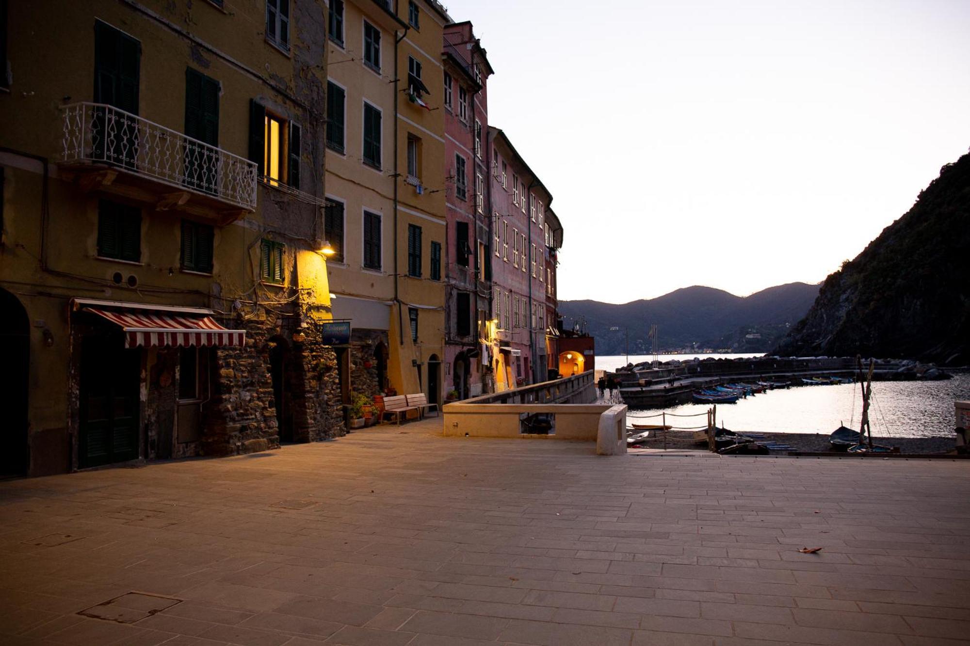 The Vernazza Main Plaza - Rooms & Suites Dış mekan fotoğraf